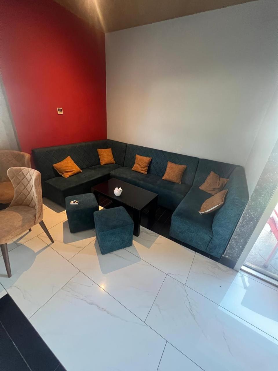 Rio Hotel Lushnjë