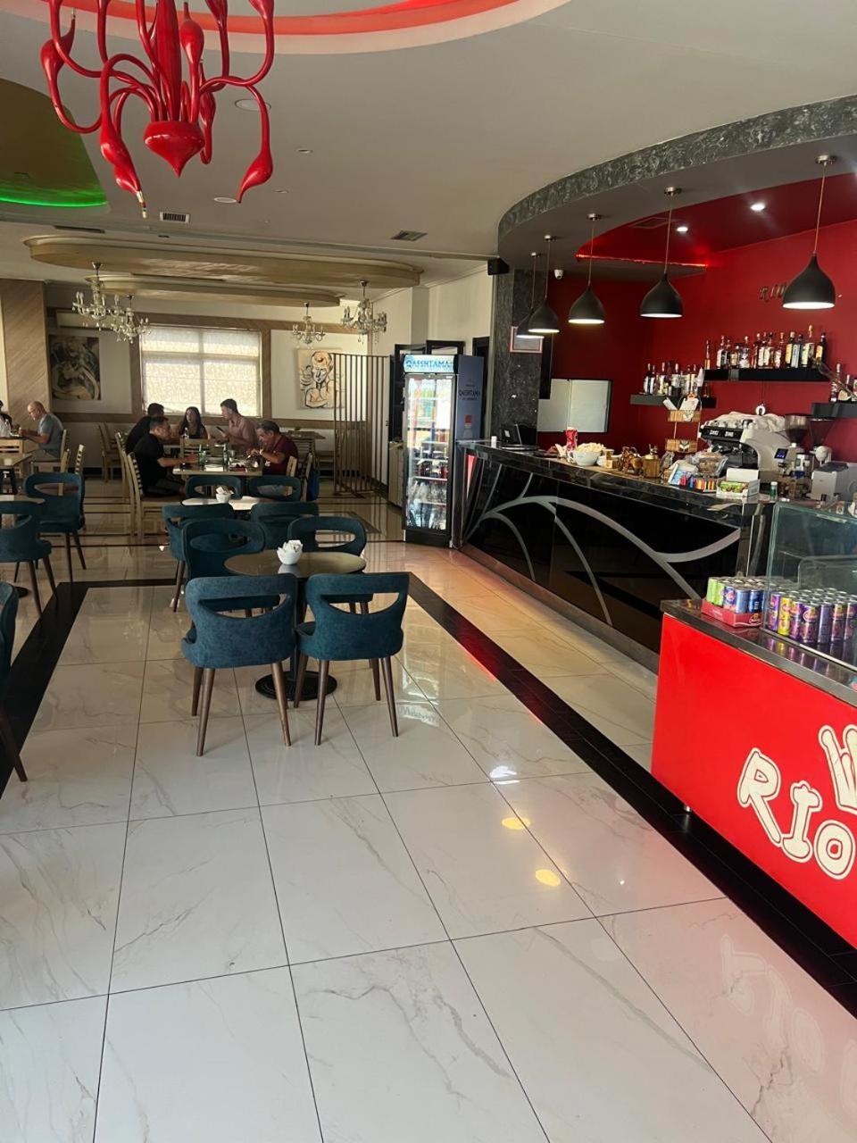 Rio 3* Lushnjë